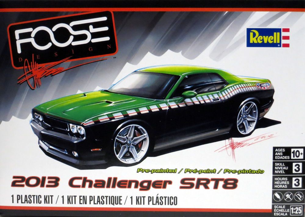 REVELL 2013 Challenger SRT8 Foose