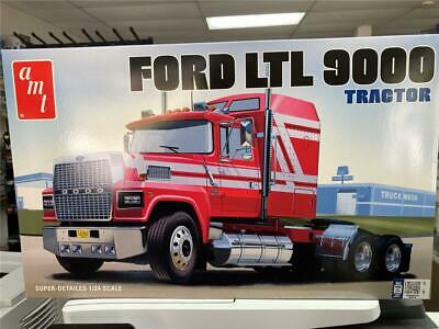 AMT Ford LTL 9000 tractor