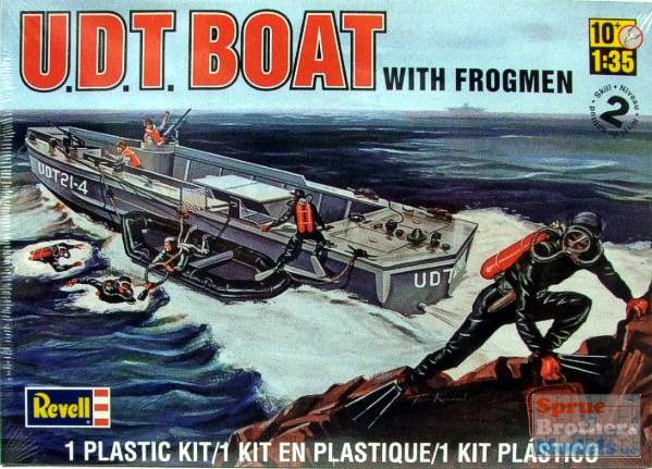 REVELL U.D.T. Boat w/Frogmen