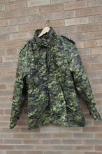 Load image into Gallery viewer, PARKLANDS CANADA M65 Cold Weather Field Coat
